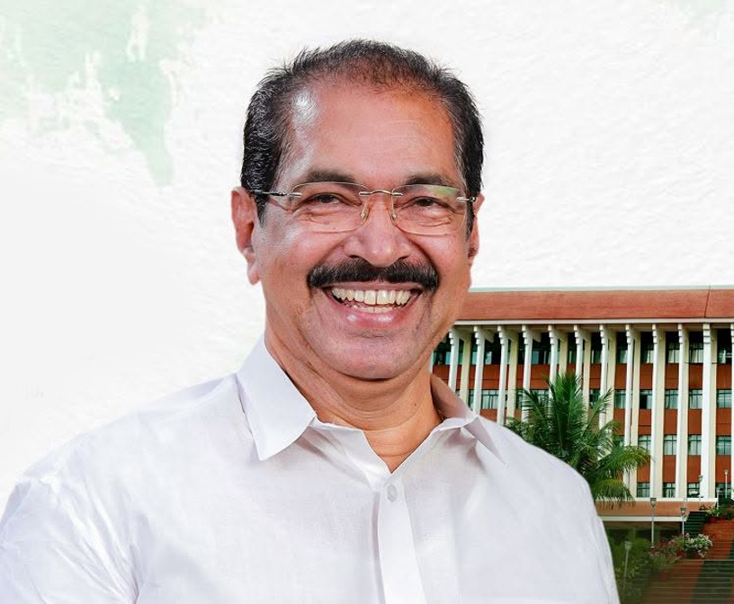കേരള സർക്കാർ ഹോം, വിജിലൻസ് വകുപ്പ് മന്ത്രി ശ്രീ. രമേശ് ചെന്നിത്തലയുടെ ഔദ്യോഗിക ചിത്രം