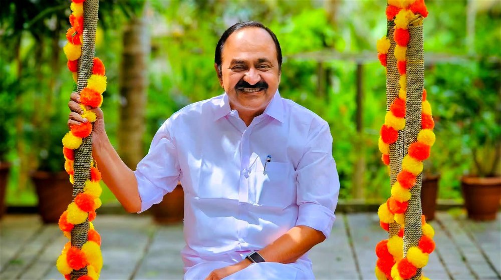 ഓണാശംസകൾ നേർന്ന് മുഖ്യമന്ത്രി